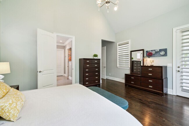 Building Photo - Welcome to this beautifully designed 4-bed...
