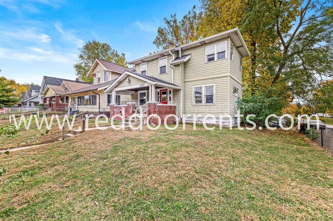 Building Photo - 1157 W 32nd St