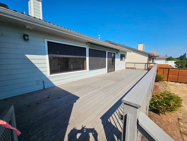 Building Photo - 3Bd/2Ba Single Story Home-For viewing!