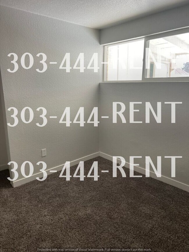 Building Photo - Welcome to this stunning 3-bedroom, 2-bath...