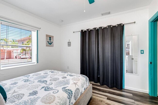 Building Photo - 1629 Johnson St