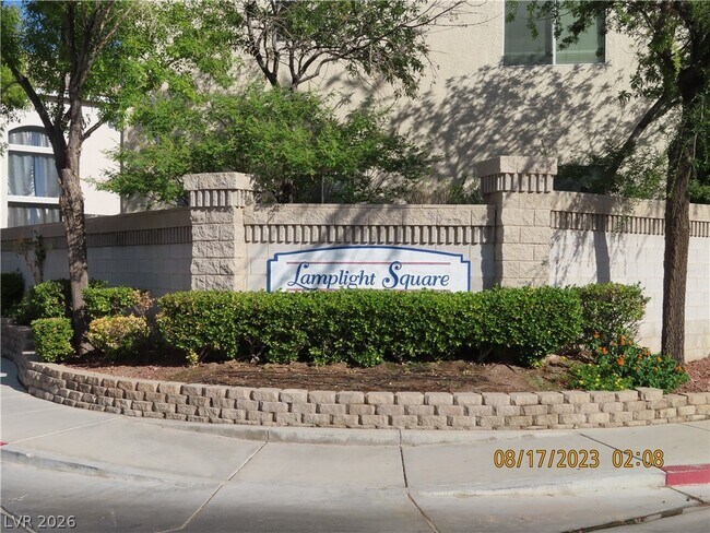 Building Photo - 1561 Tillman Falls Ave