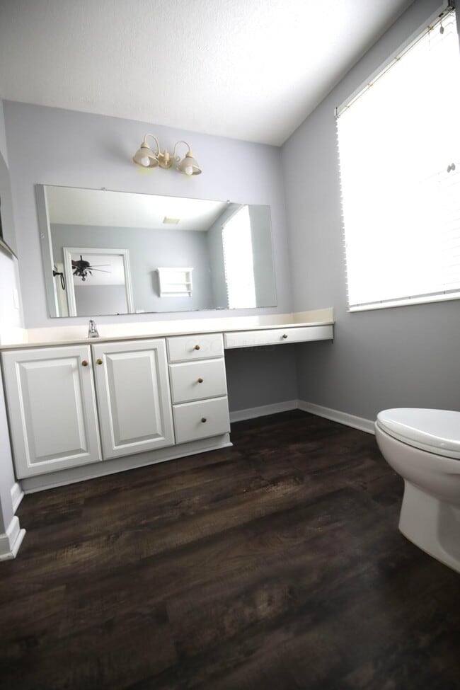 Building Photo - 4400 Greensbury Dr