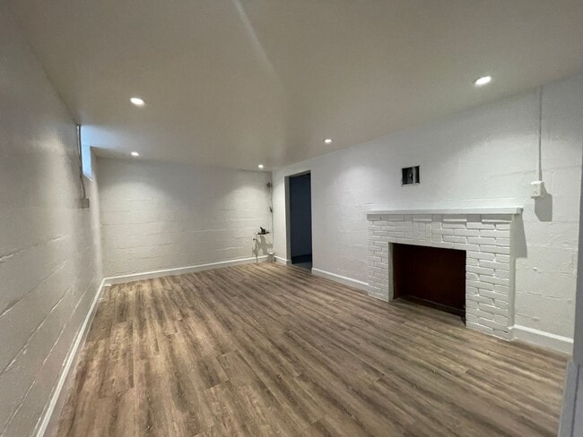 Building Photo - 52 Gould Ave