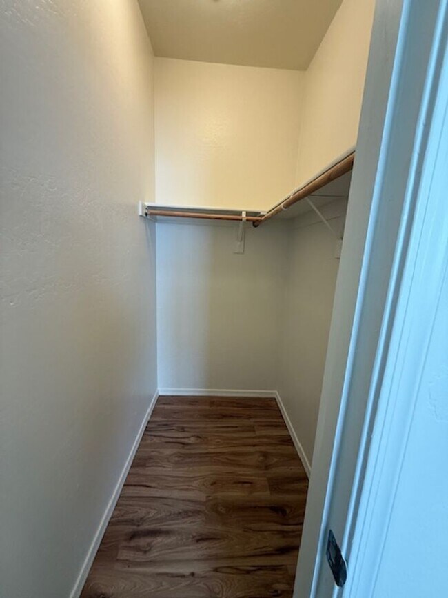 Building Photo - Price Reduced!! 3 bed 2 Bath in The Villas on Elm Contact Property Pros Property Management