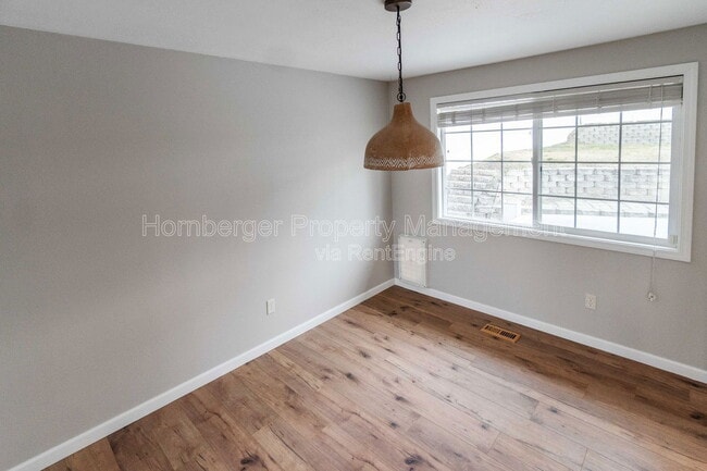 Building Photo - 6604 N Greenwood Blvd