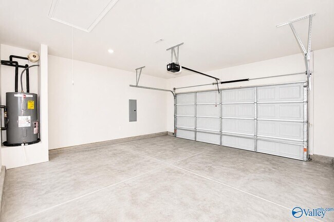 Building Photo - 118 Betty Williams Dr