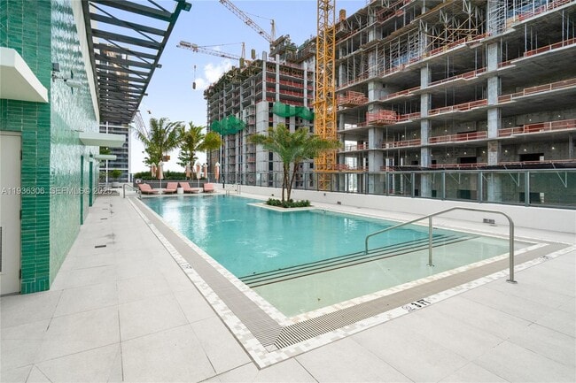 Building Photo - 11 NE 6th St