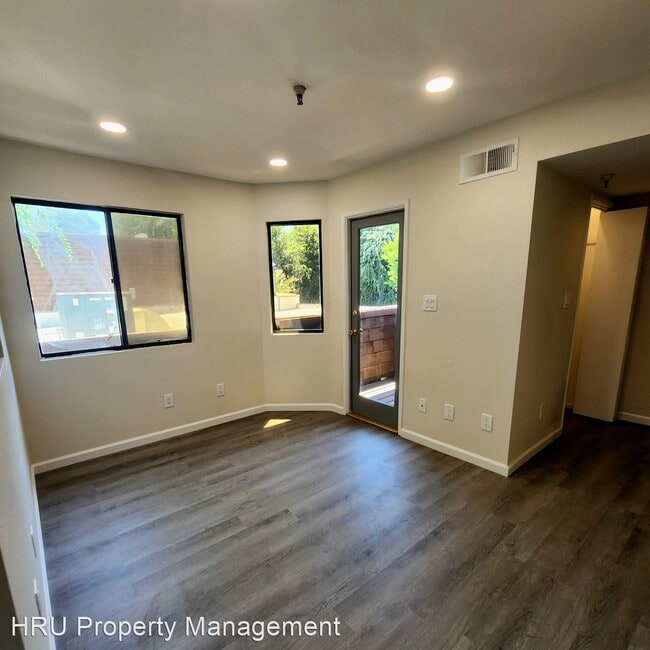 Building Photo - 1 br, 2 bath House - 700 New Stine Rd #9