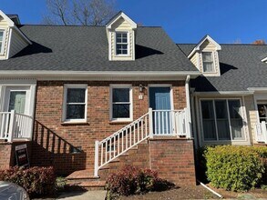 Building Photo - Condo / Burlington