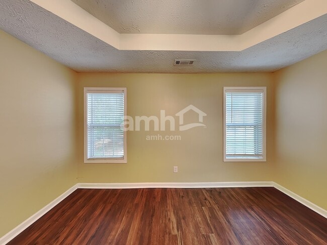 Building Photo - 84 Glen Ridge Dr