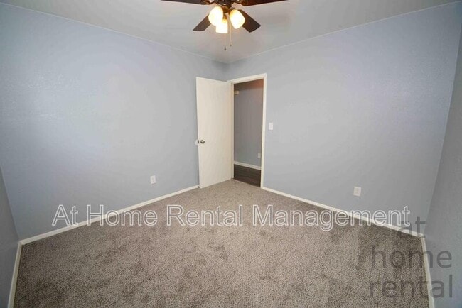 Building Photo - 3821 S 93rd E Ave