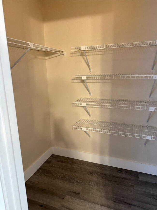 Building Photo - 1349 Sussex Dr