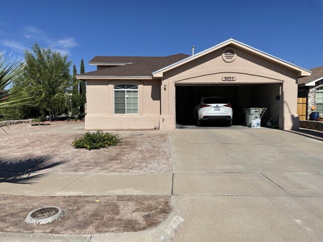 Building Photo - 3057 Manny Aguilera Dr