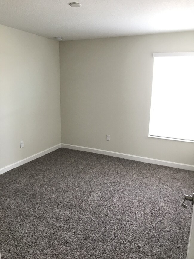 Building Photo - 5/3 Lake Nona/Moss park Home with FREE Lawncare, Internet, Cable and Phone