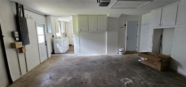 Building Photo - 1329 Fairfield Dr