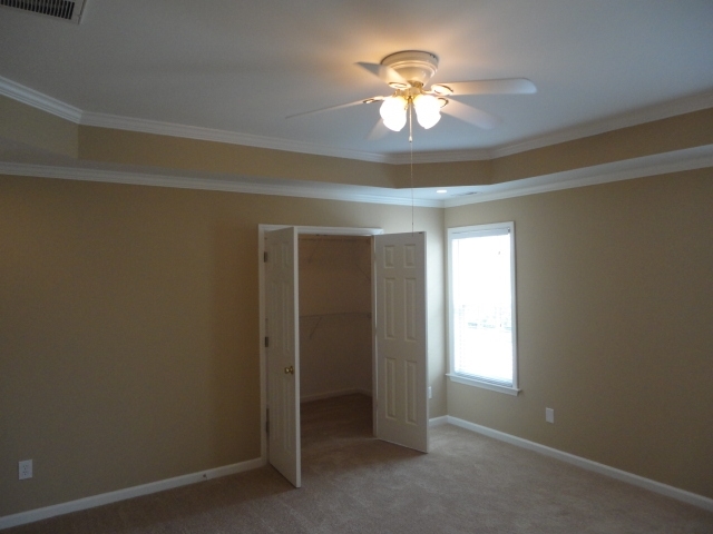 Building Photo - 6605 Springfield Village Ln