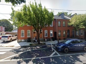 Building Photo - 432 W Lemon St