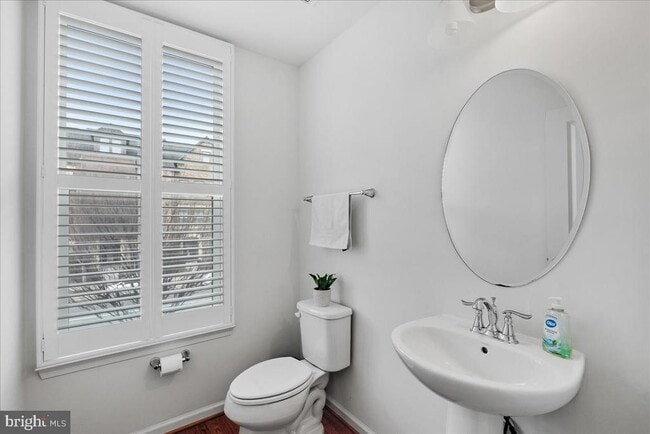 Building Photo - 43387 Charitable St