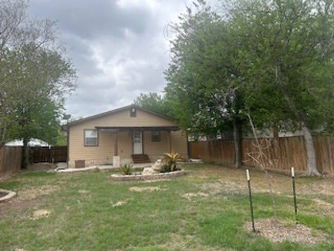 Building Photo - 4930 Bluff St