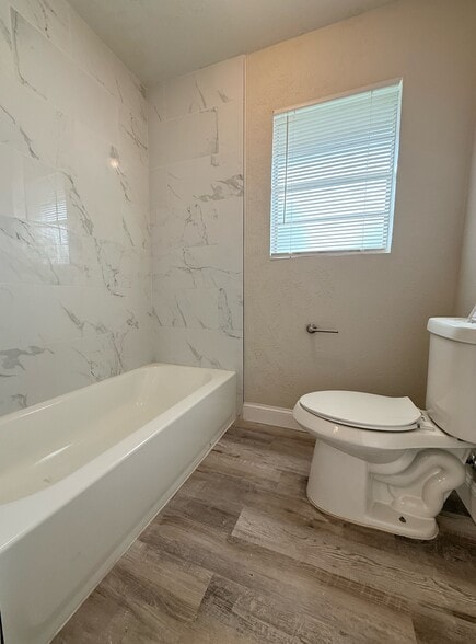 Building Photo - 4075 Old Bonham Rd