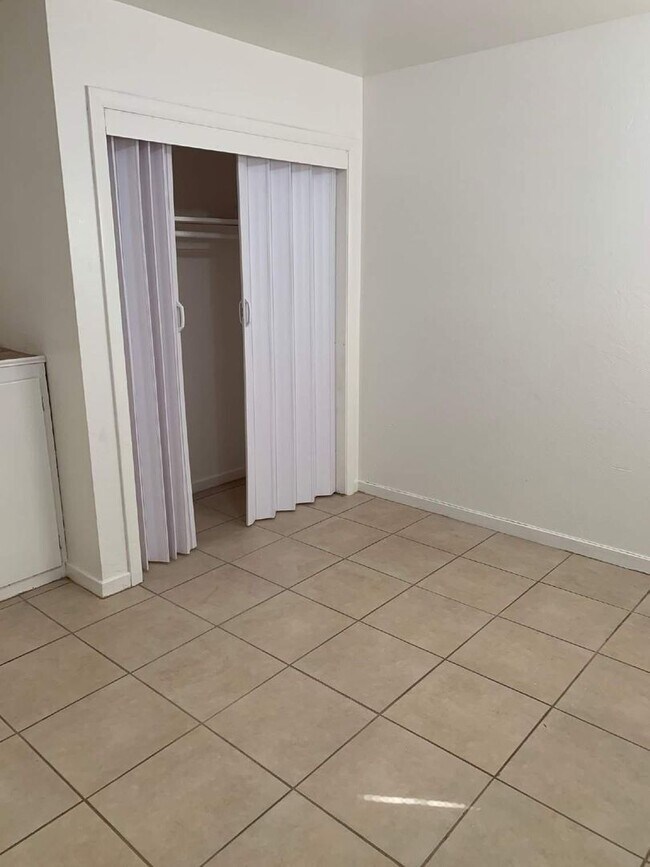 Building Photo - 1416 T St