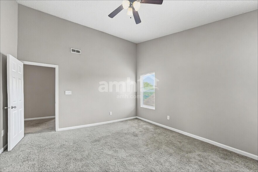 Building Photo - 19486 Prairie Crossing Dr