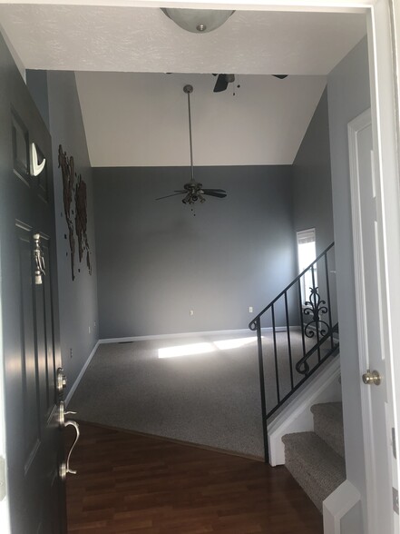 Building Photo - 108 Suffolk Cir