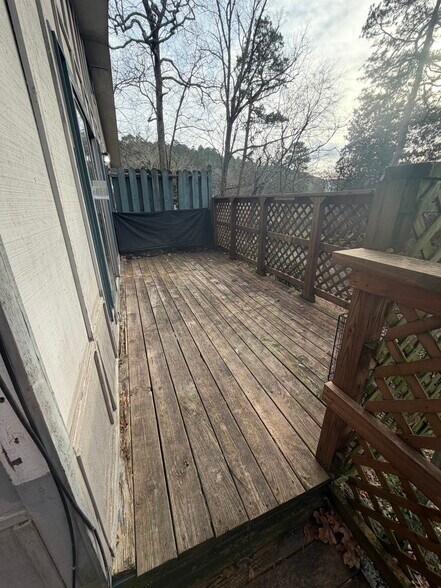 Building Photo - 113 Marble St