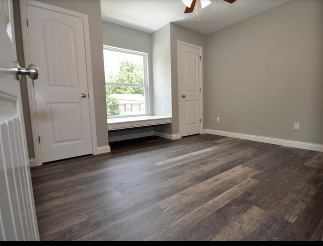 Building Photo - 252 Seminole St