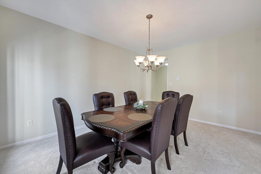 Building Photo - 2125 Wildwood Meadows Ct