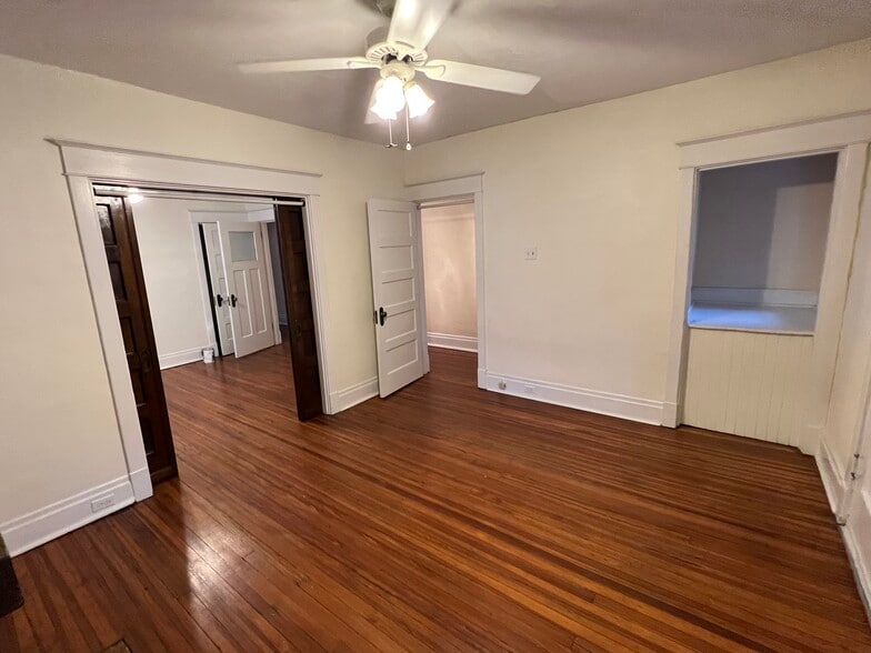 Living room to hallway and bedroom - 1613 Buena Vista St