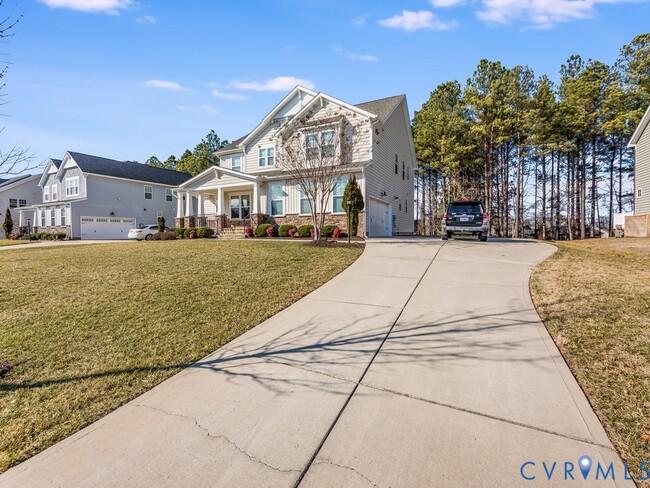 Building Photo - 1712 James Overlook Dr