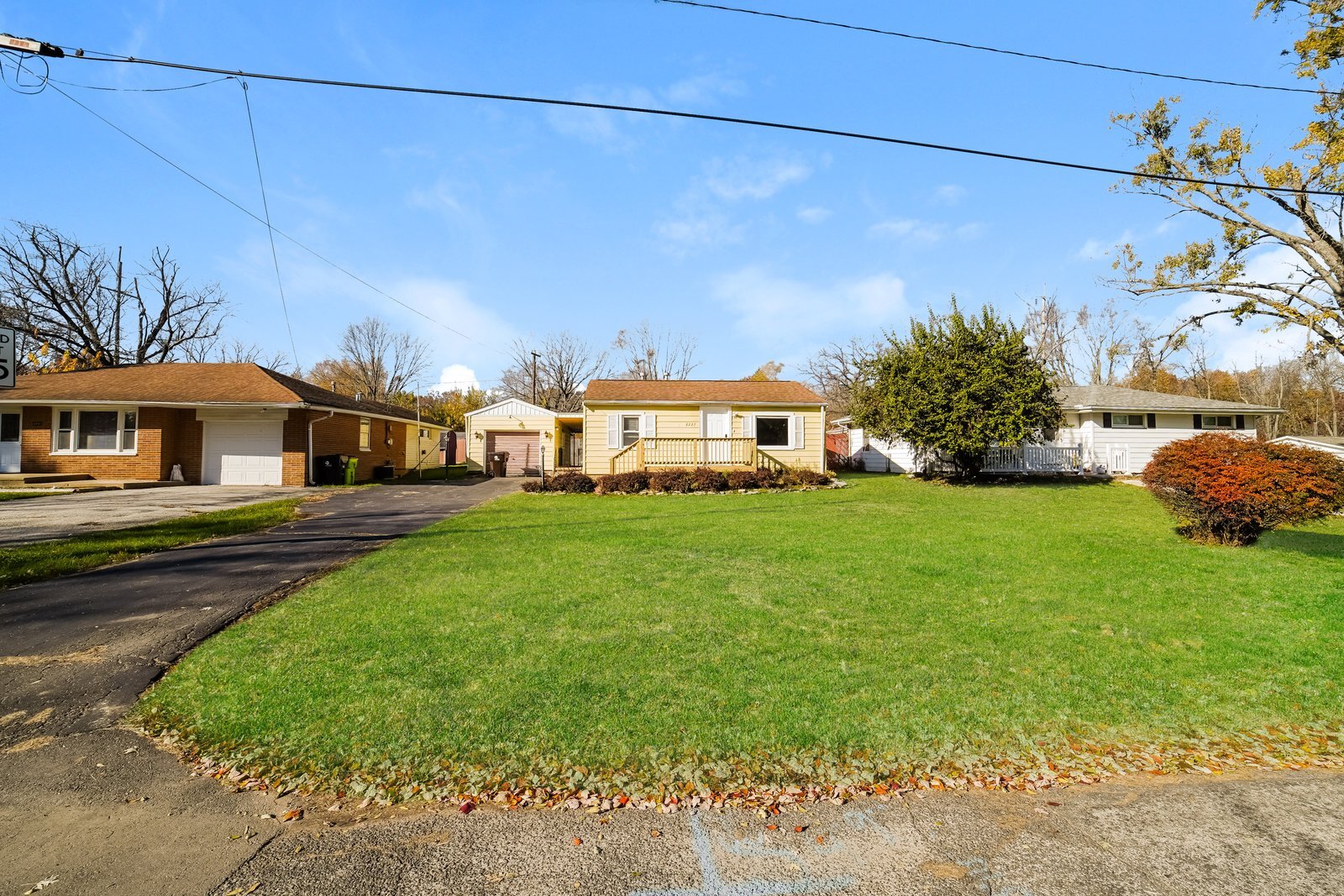 Building Photo - 2227 N Northcrest Dr