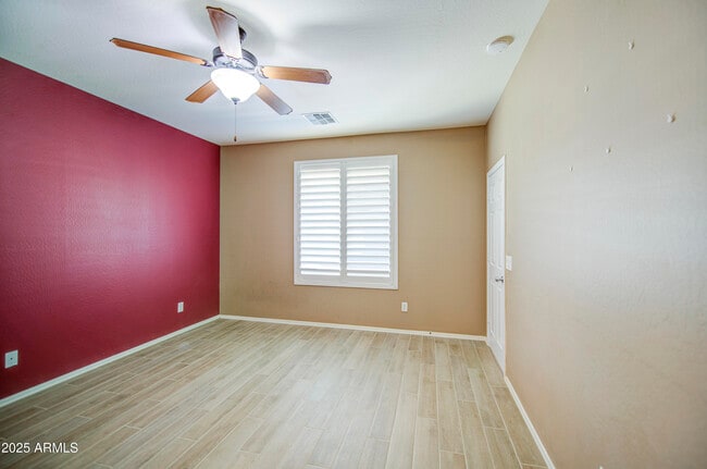 Building Photo - 6826 W Charter Oak Rd