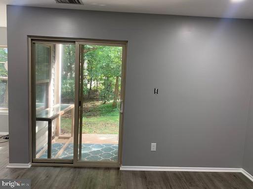 Building Photo - 1785 Jonathan Way