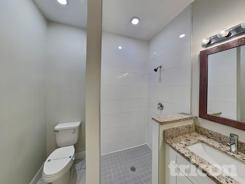 Building Photo - 1297 13th St