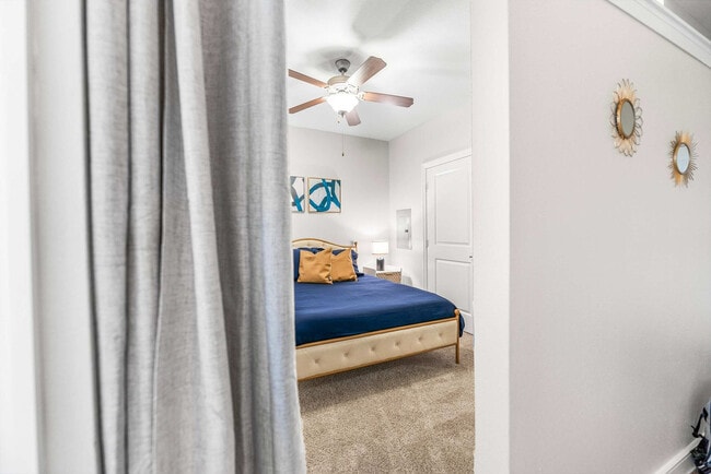 Building Photo - 501 E Oltorf St