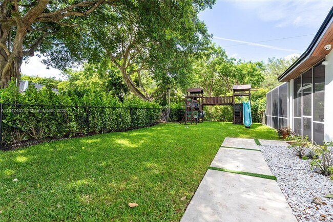 Building Photo - 7705 SW 171st Terrace