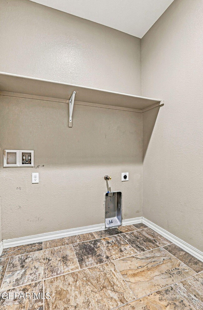 Building Photo - 7148 Dust Storm Ln