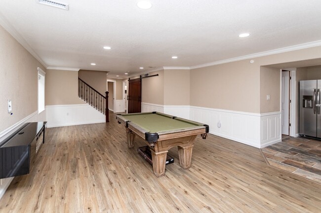 Building Photo - Beautiful Home with Stunning Views!