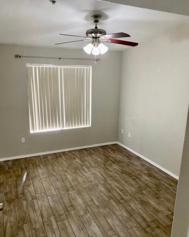 Building Photo - 2401 E Rio Salado Pky