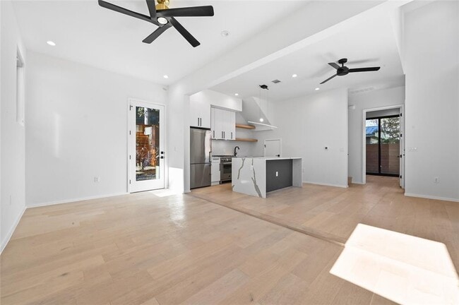 Building Photo - 2706 Stacy Ln