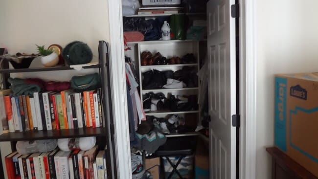 Building Photo - In unit laundry - Washer and Dryer provided!! Great One Bedroom near Provo Rec Center, Utah Valle...