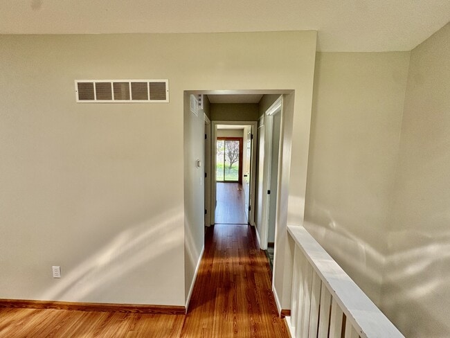 Building Photo - 4 Shining Rock Dr