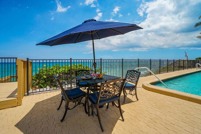 Building Photo - 4000 S Ocean Blvd