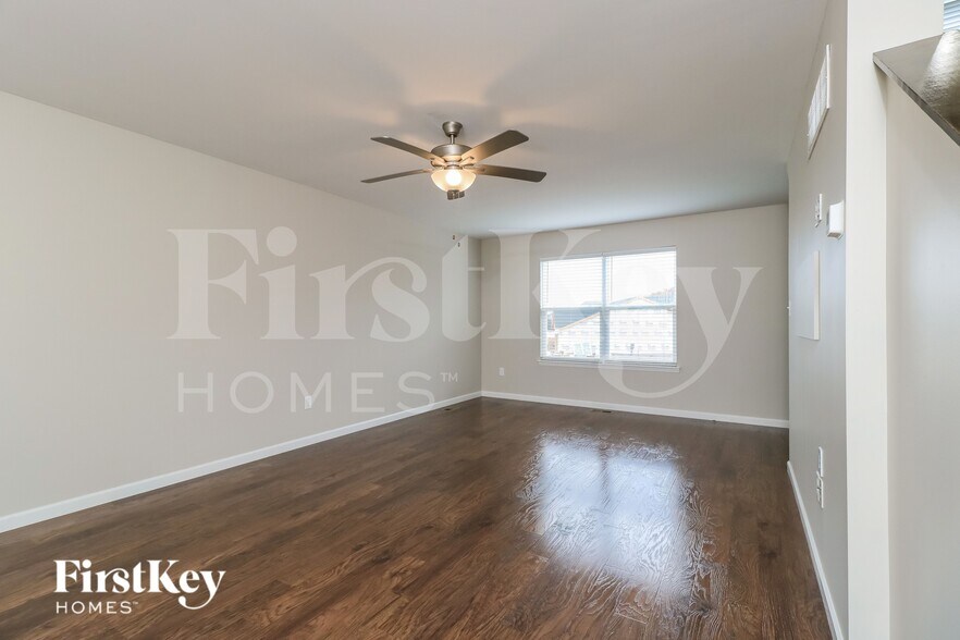 Building Photo - 2668 Winding Valley Dr