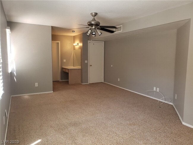 Building Photo - 8009 Cimarron Ridge Dr
