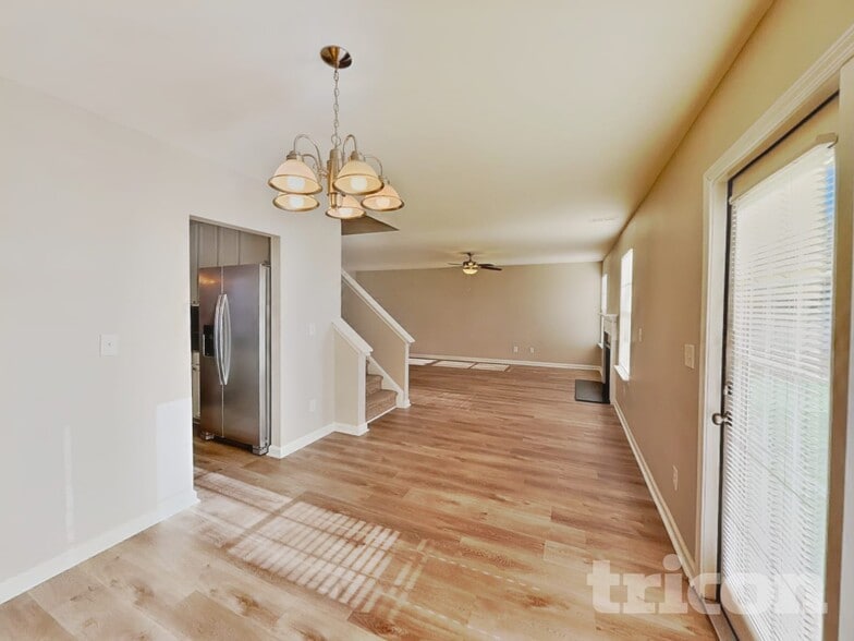 Building Photo - 5820 Bryanstone Pl