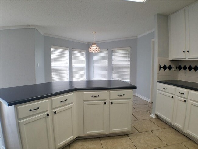 Building Photo - 1113 Stillwell Ridge